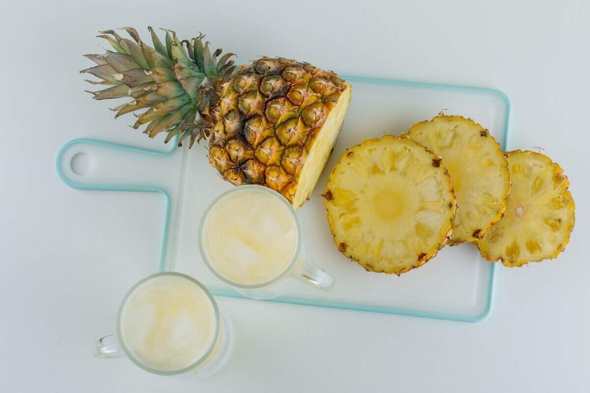 Фото сыр ананас. Слайс ананаса. Долька ананаса. Ананасы Royal Pineapple Slices. Порезать ананас.