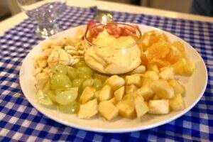 salada-de-fruta-com-mousse-de-maracuja-2